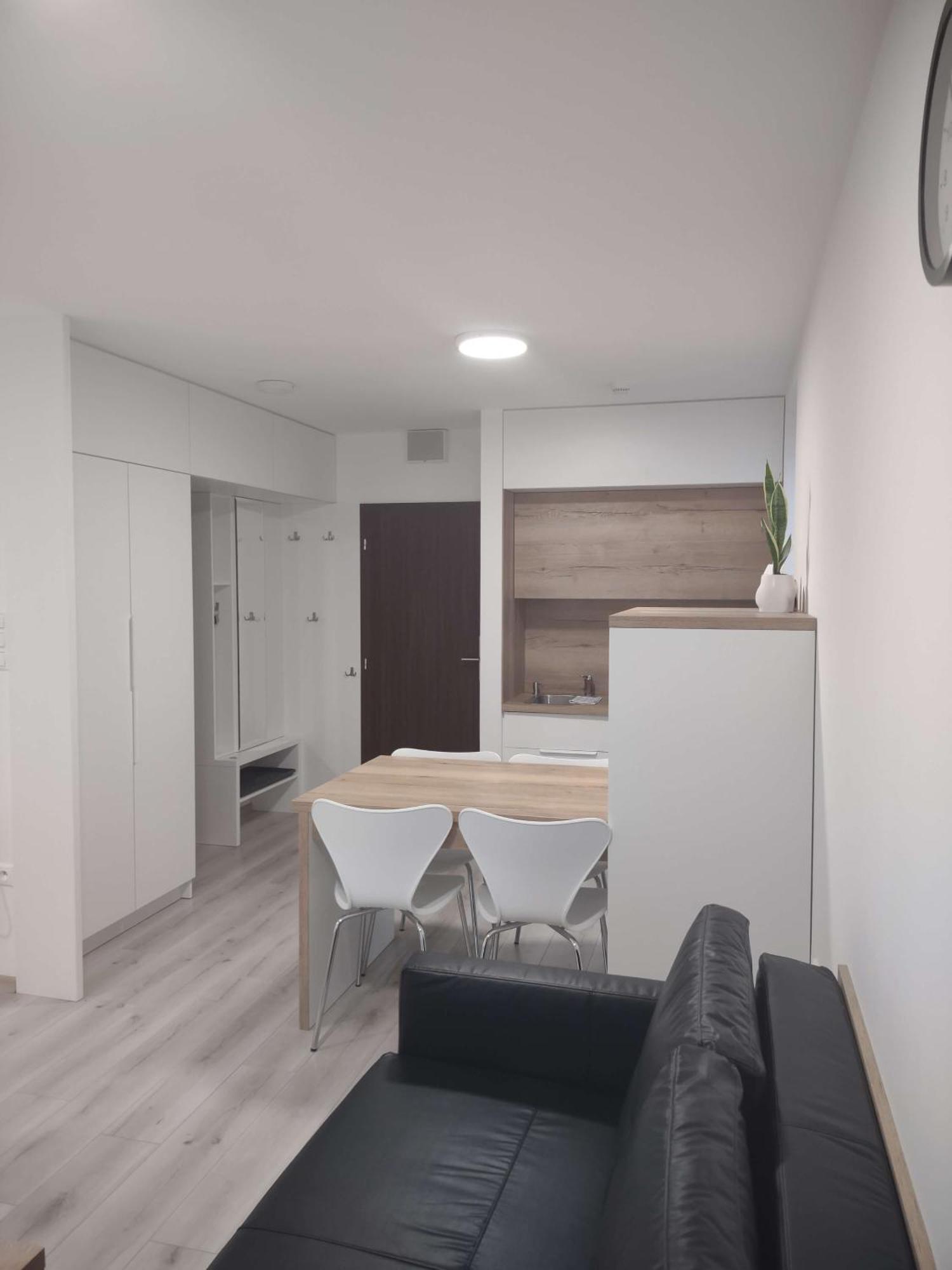 Apartman Kyjev 2 Podhájska Exteriér fotografie